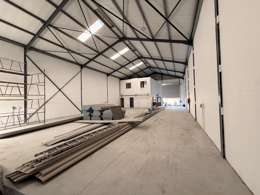 To Let Commercial Property for Rent in Rivergate Western Cape